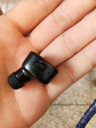 耳机蓝牙一直红灯_蓝牙耳机亮红灯啥意思_蓝牙耳机亮红灯是什么意思